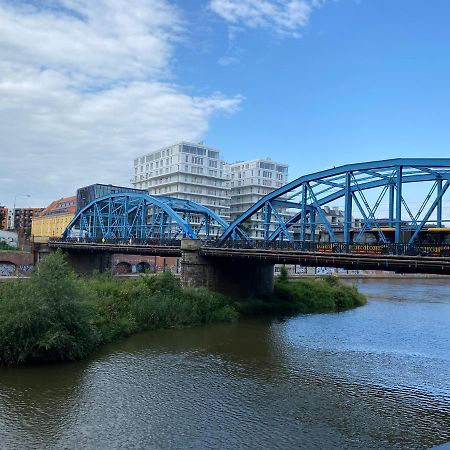 Apartament Bridge Breslavia Esterno foto
