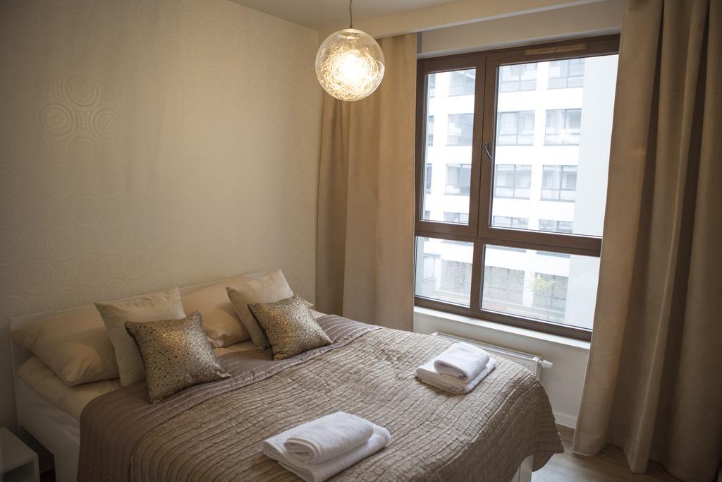 Apartament Bridge Breslavia Esterno foto